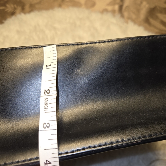 Kate Spade Large Leather Tote-FLAWS- See Description - Picture 9 of 14